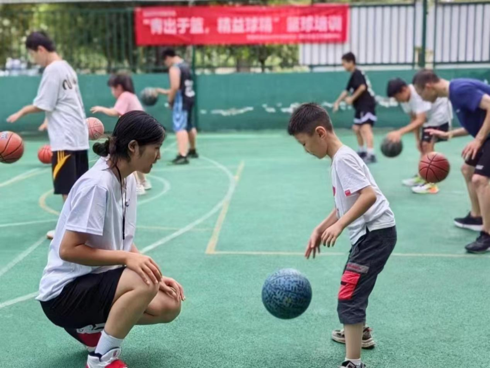 包含少年强则中国强，篮球培训助推青少年成长的词条